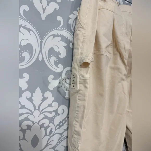 AE Stretch High-Waisted Straight Leg Carpenter Cargo Pant - Picture 5 of 6